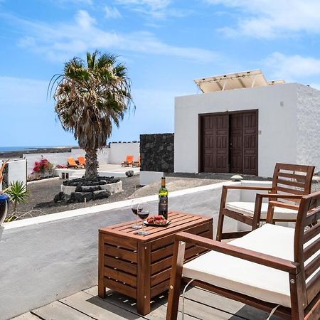 Playa Marina Eco Bungalow Arrieta Arrieta  Bagian luar foto